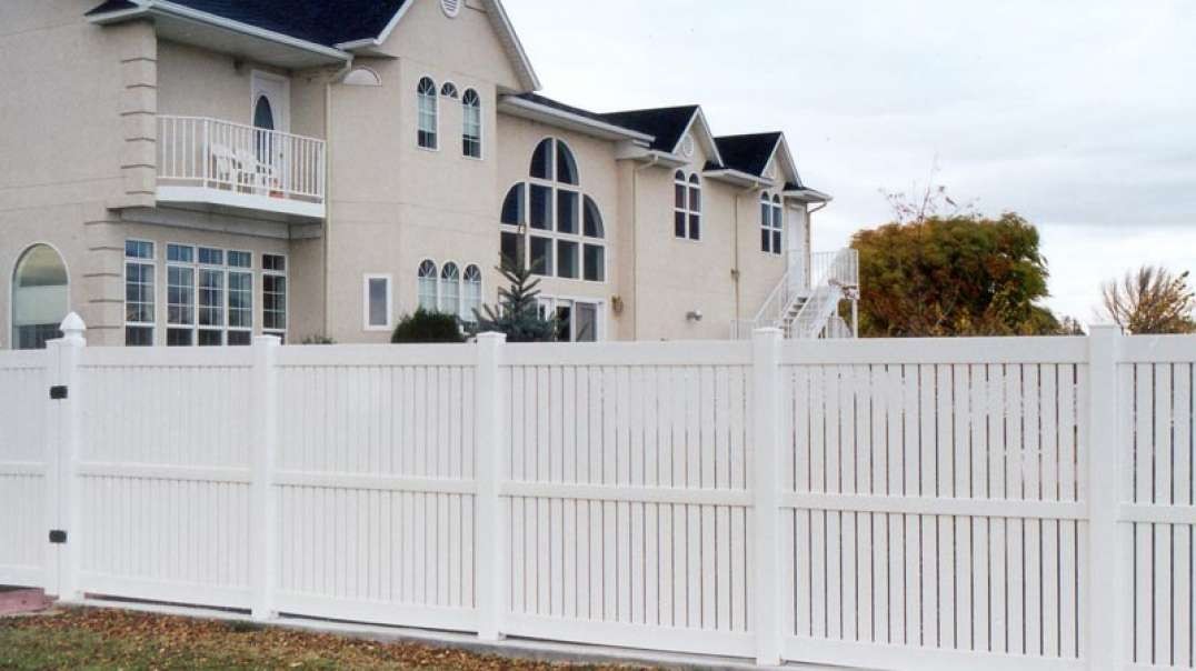 Fence Factory  : Residential Fence in Ventura , CA